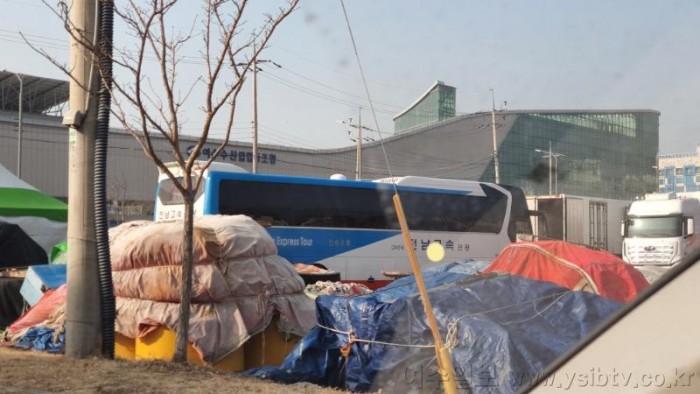 타 지역 전세버스 ‘차고지 이탈 불법영업’ 극성3.jpg