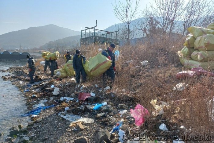 2-1 여수시, 해양쓰레기 수거 본격 돌입…37억 원 투입.jpg