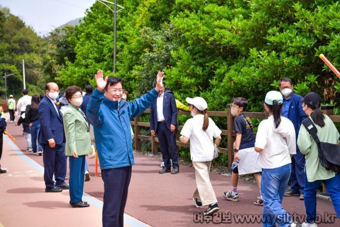 1-2 ‘제16회 기후보호주간 여수 2023 행사’ 성황…탄소중립 선언 되새겨.jpg