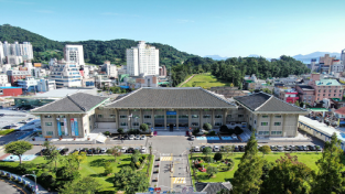 뇌물 요구한 여수시 공무원 겨우 선고유예 ‘참 친절한 판결’