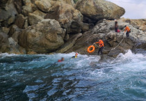 갯바위 낚시 비상, 여수 돌산 60대 여성 해상 추락 숨져