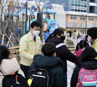 전남 도내 각급 학교 일제히 등교 코로나19 확산 속 학교방역체계 전환 새학기 집중 방역