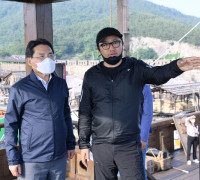 권오봉 여수시장, 돌산 진모지구 ‘노량’ 영화 촬영장 방문