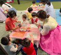 여수시 어린이급식관리지원센터 “알록달록 송편을 빚어요!”