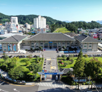 뇌물 요구한 여수시 공무원 겨우 선고유예 ‘참 친절한 판결’