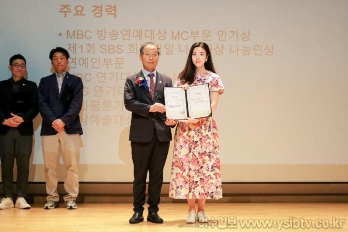 [크기변환]K-댄스 김규리 중간.jpg