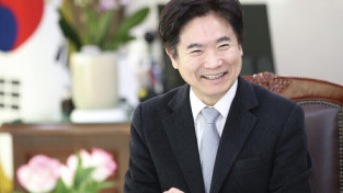 김대중 전남교육감, 5월 전국교육감 직무수행평가 1위 '재탈환’